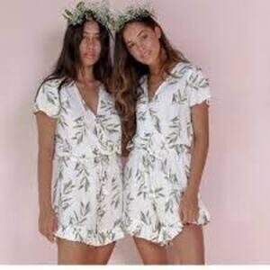 Piyama Size XS Olive Leaf Romper White Green Tropical Lightweight Ruffled Summer